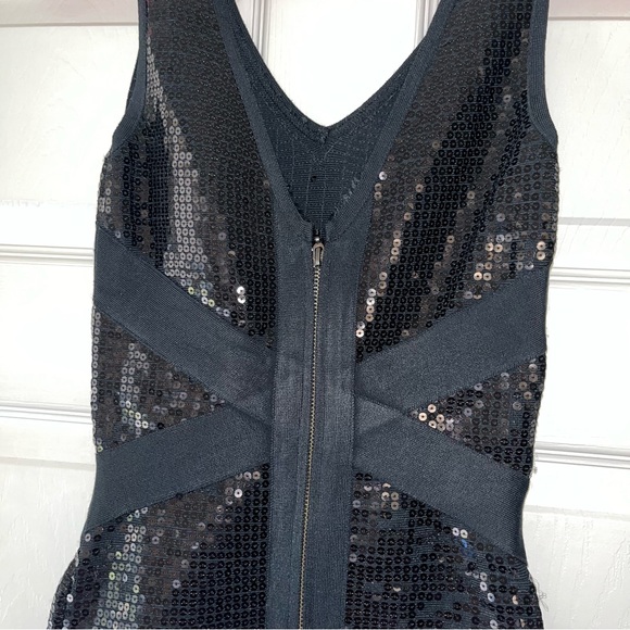 BeBe Black Sequin Bodycon Knit Mini Sleeveless Dress Sz XS - Picture 5 of 8